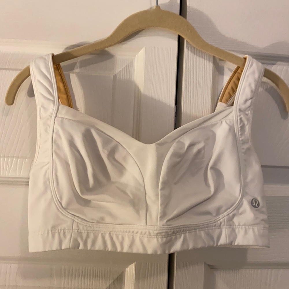 White Lululemon sports bra